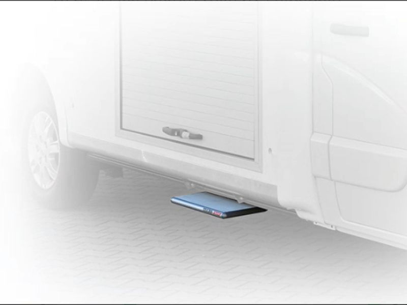 Boční nástupní schůdek